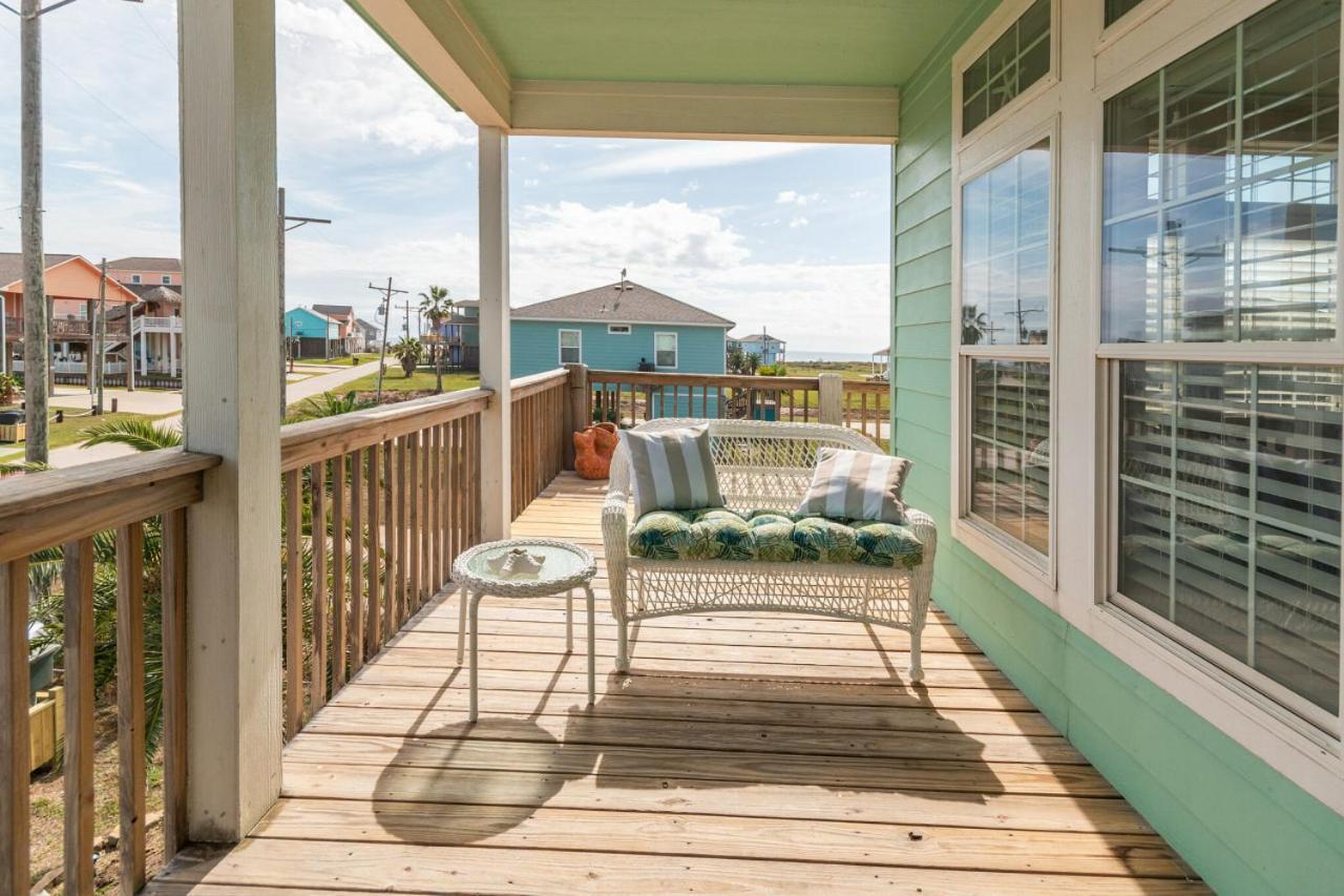Steps To Beach Golf Cart About Time Beach Retreat Bolivar Peninsula Eksteriør billede