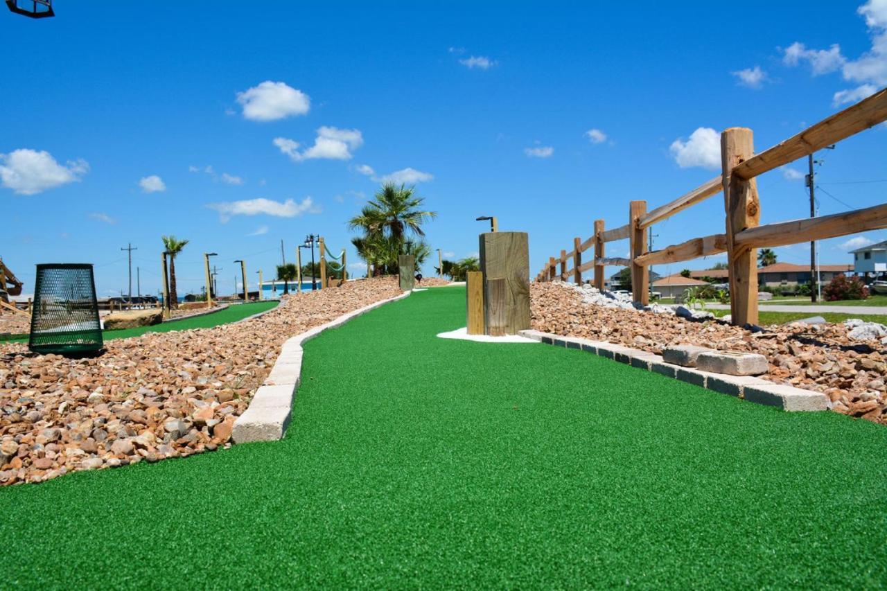 Steps To Beach Golf Cart About Time Beach Retreat Bolivar Peninsula Eksteriør billede